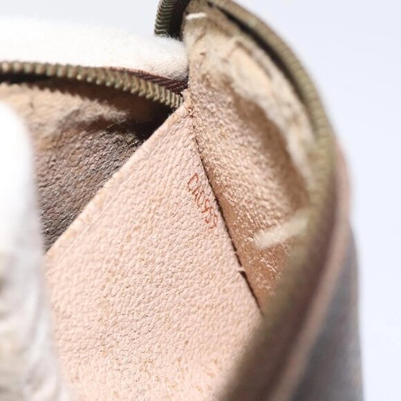 LOUIS VUITTON Monogram Pochette Cosmetic PM Pouch - Picture 12 of 15